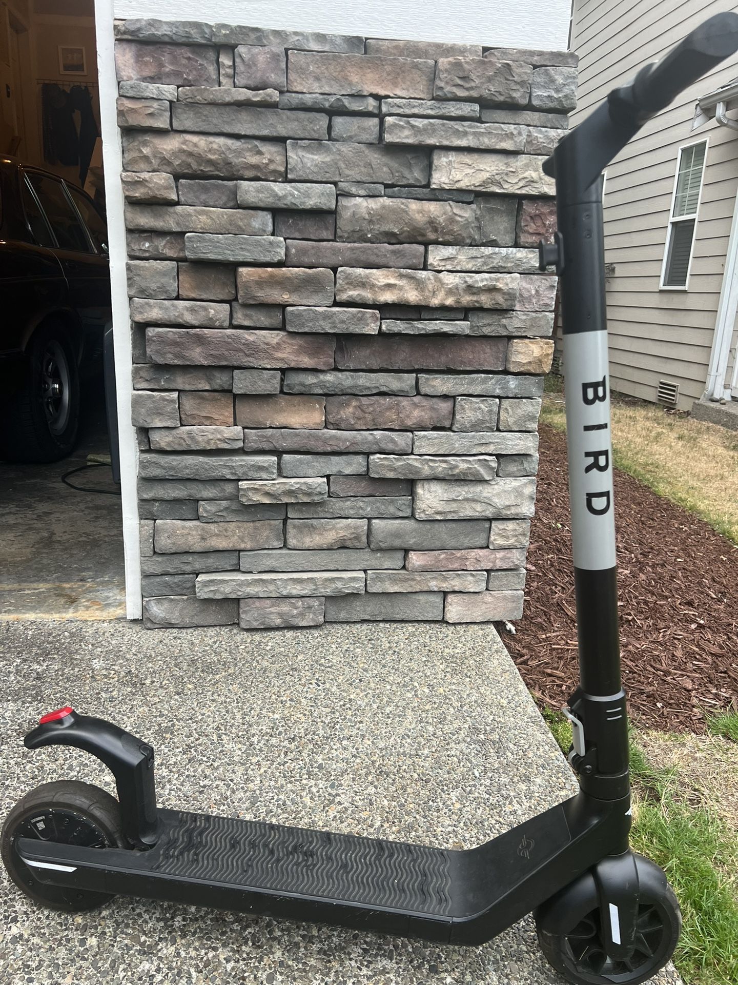 🔧 Bird Air Electric Scooter – For Repair or Parts – As-Is