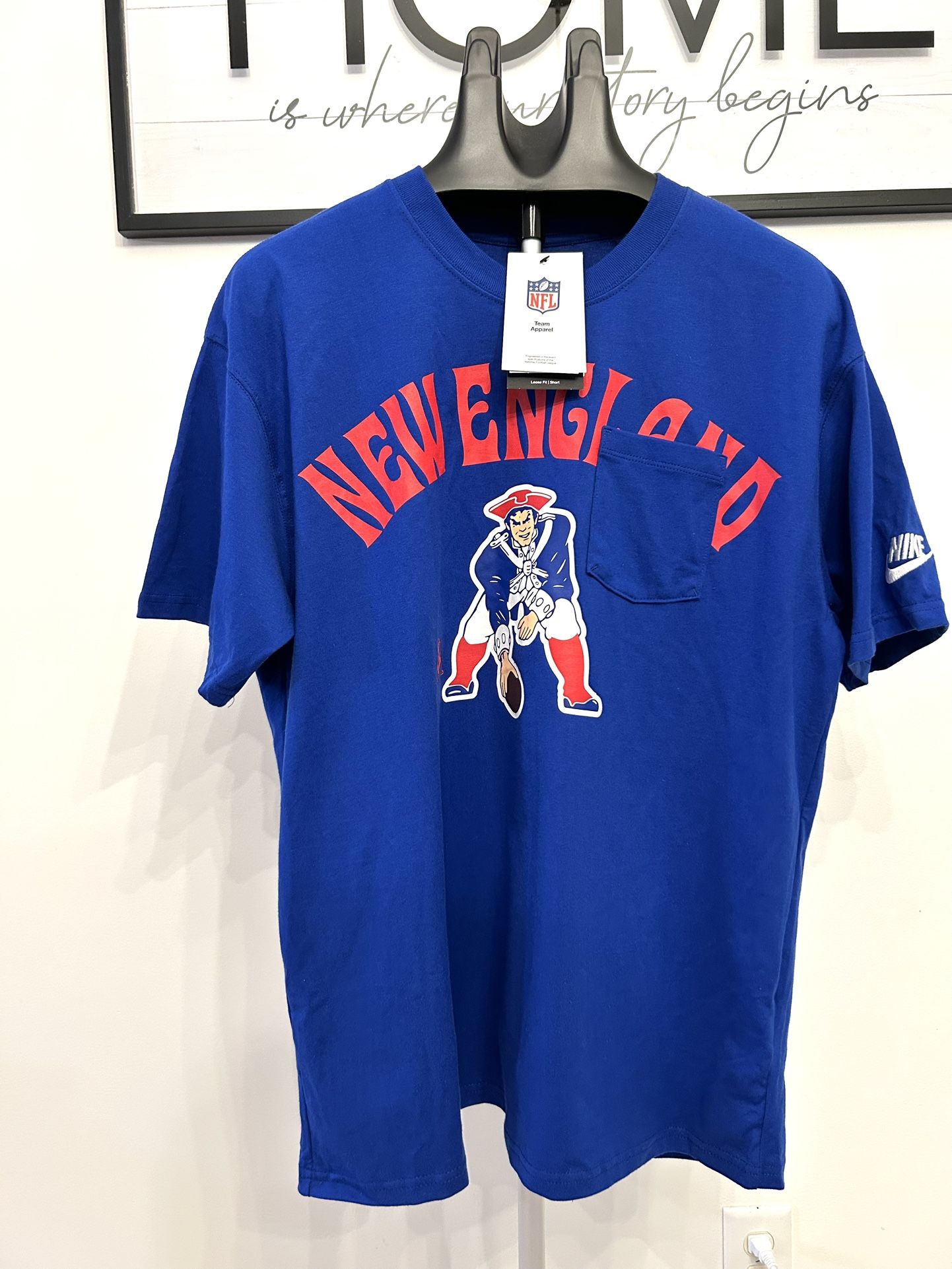 NWT Nike New England Patriots Blue Color T-Shirt Men's Medium NFL Football