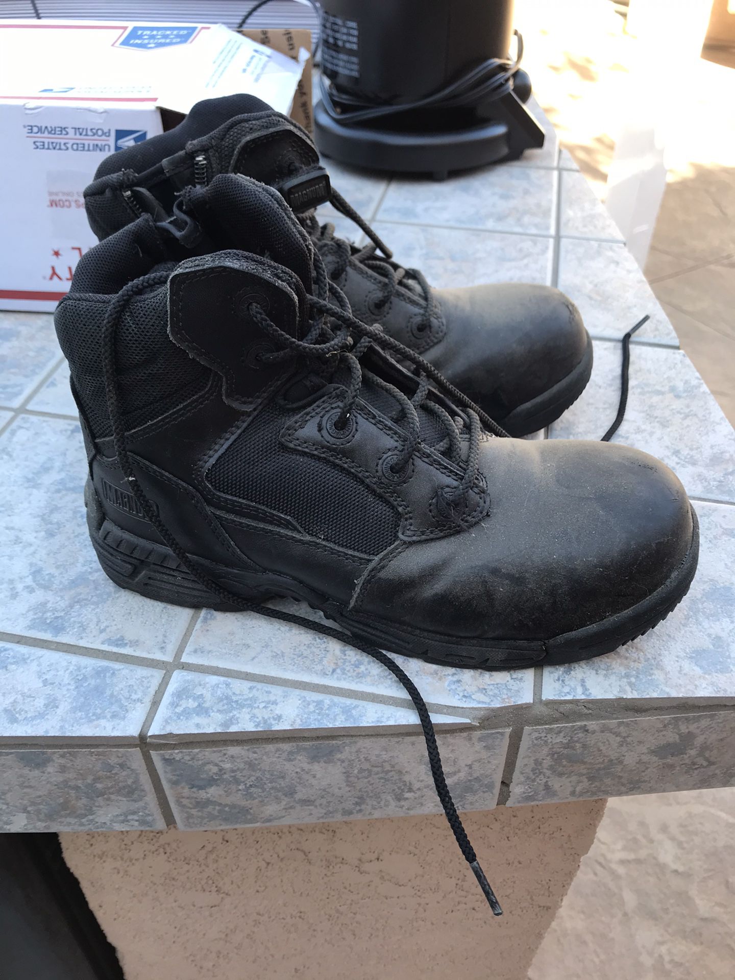 Size 6.5 Snow Boots