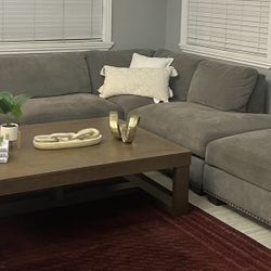 Couches Sectional