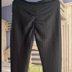 New Set 3 Pzs Sport Ware Black SALE $13. 🍀