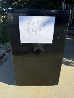 Mini Fridge