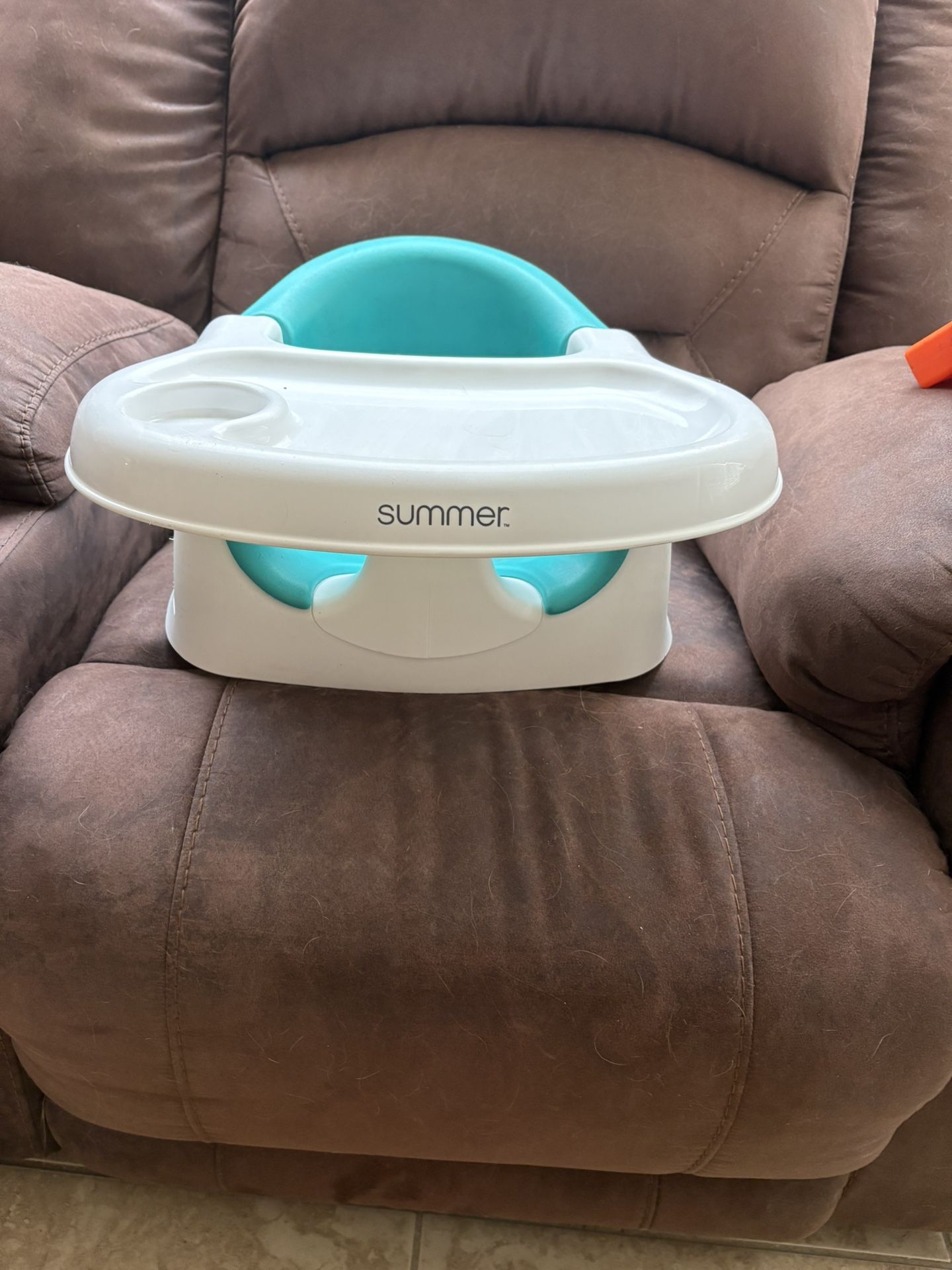 Baby Eating Station For Flat Surfaces Safe Surfaces!