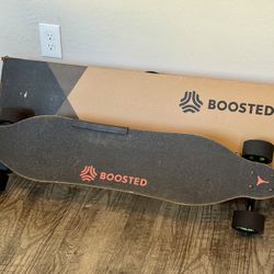 Boosted Board V2 DUAL PLUS + 2nd Gen Electric Longboard Skateboard w/ extra Orangatang / Abec wheels