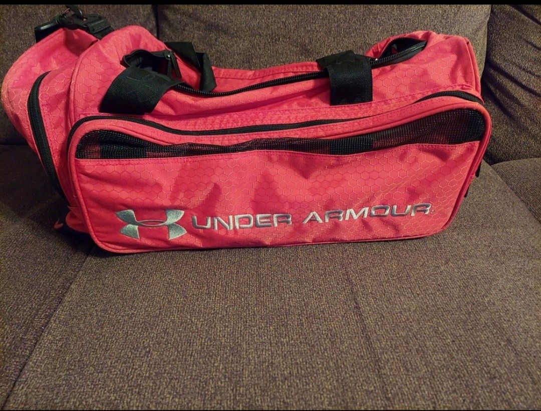 Under Armor Duffle Bag With Shoulder Strap