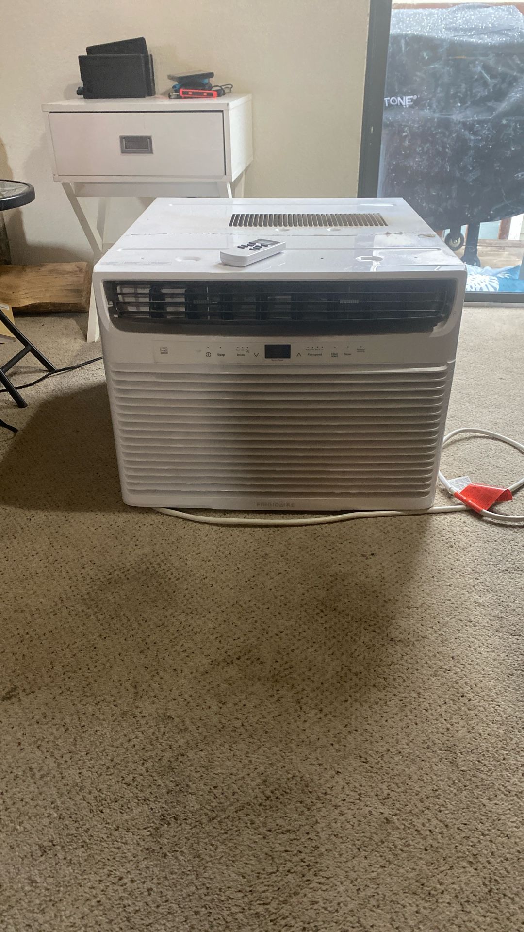 15000 BTU Window Air Conditioner. FRIGID AIR