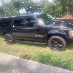Chevrolet Suburban 4 Whel Drive 2007