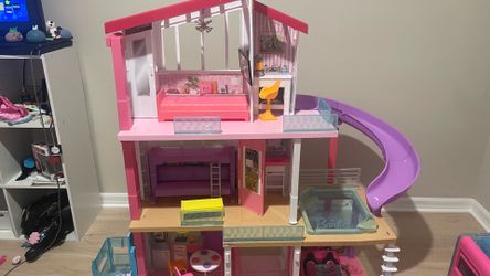 Barbie dream house