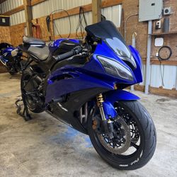 Yamaha R6