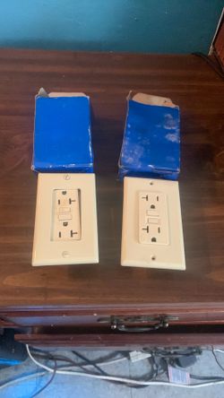 2 GFCI outlets