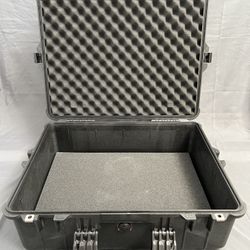 Pelican 1600 Hard Case + FREE Pelilock! 