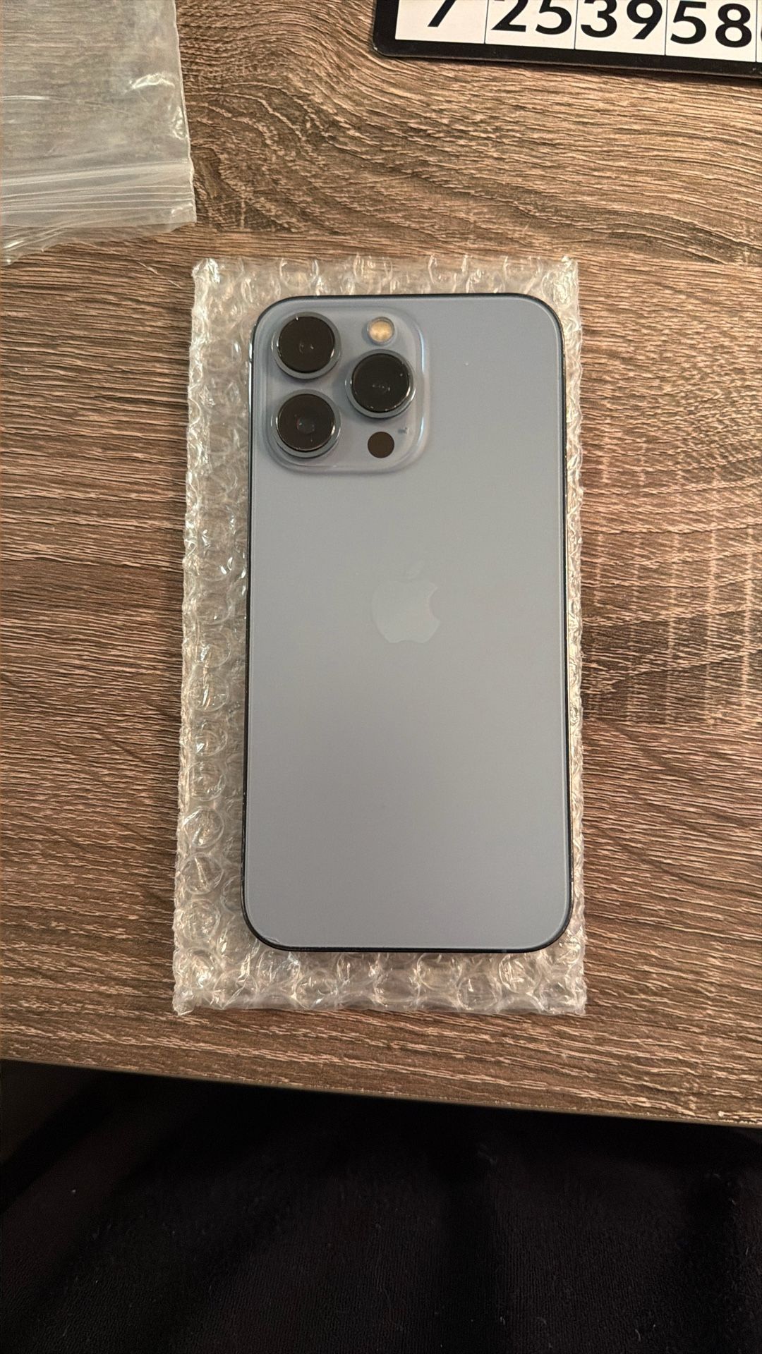 iPhone 13 Pro Black 256GB UNLOCKED