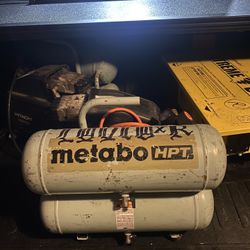 Metabo And Hitachi Air Compressor Dual Tank 6 Gallon 