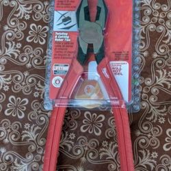 MILWAUKEE IRONWORKER'S  PLIERS 
