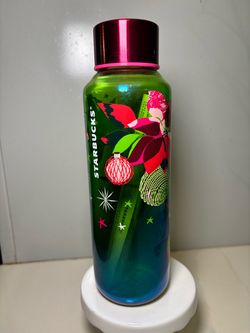 NWT Starbucks Holiday Christmas 2023 Festive Glass Tumbler Water Bottle 20oz Limited Edition Ombre Green Poinsettia Rare
