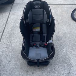 Graco Extend2Fit Convertible Car Seat, Ride Rear Facing 