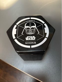 Nixon Star Wars Darth Vader Sentry SS Watch w/ Collector Tin & Extra Links