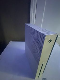 Xbox One S – $115 🎮