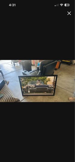 Car picture frame
