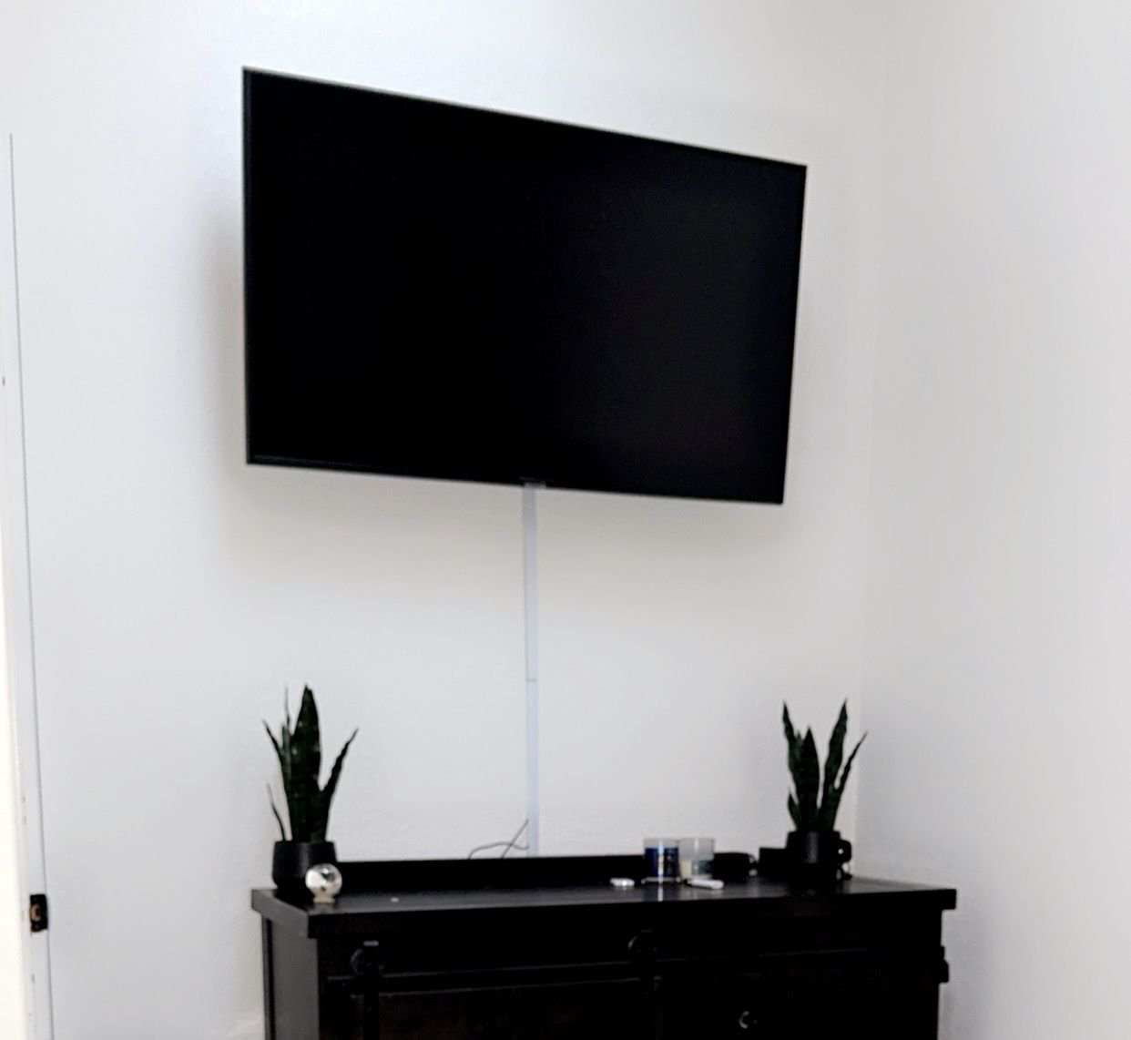 55 Inch Smart TV (mount not Included)