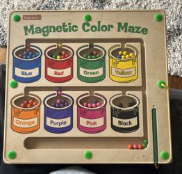 Lakeshore Learning Magnetic Color Maze