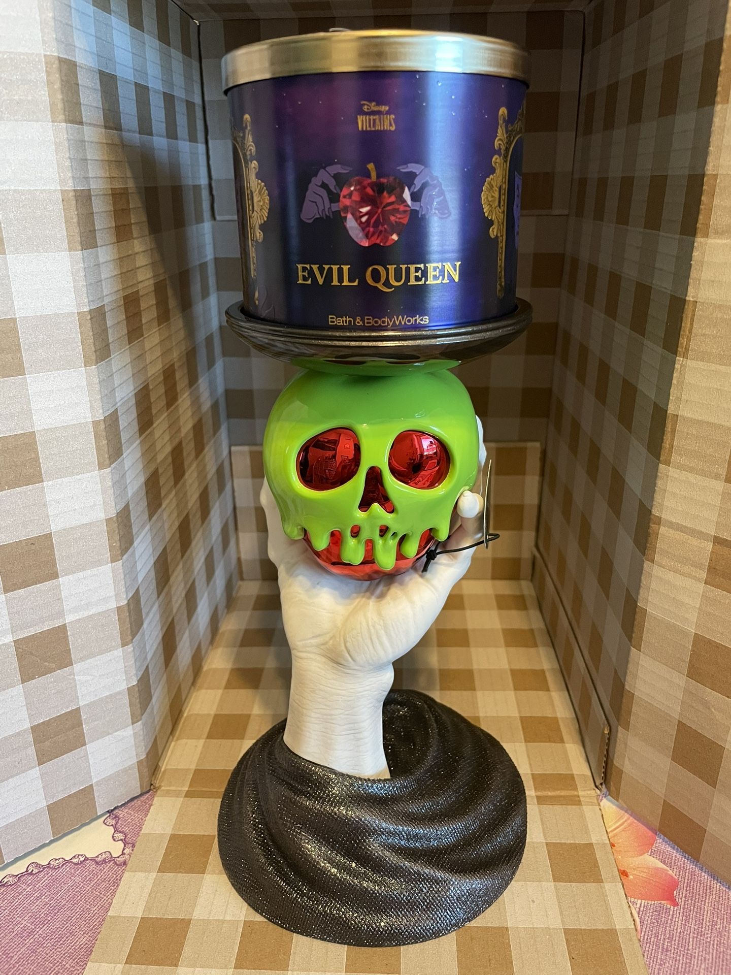 Limited Edition Disney BBW Evil Queen Poison Apple Candler Holder+ Evil Queen 3-Wick Candle(included)