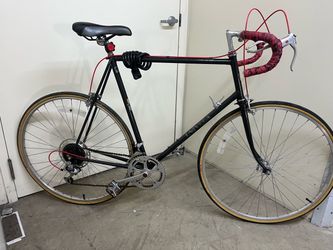 Tall Univega road bike