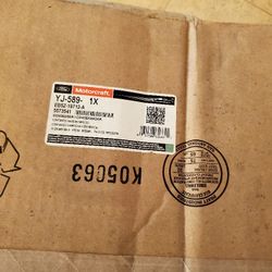 Ford Motorcraft Condensor  YJ-589 EB5Z-19712-A