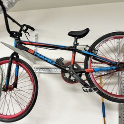 Race Bike Haro Elite 