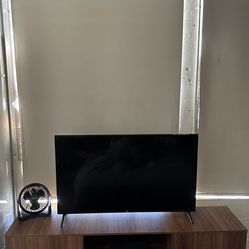 50” LG Smart TV