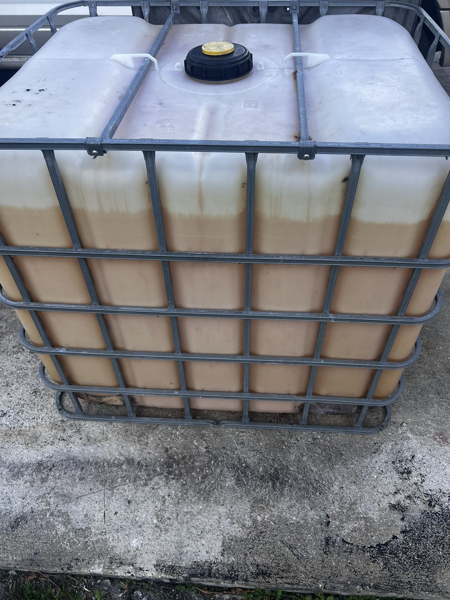 1000 Galong Water Tank