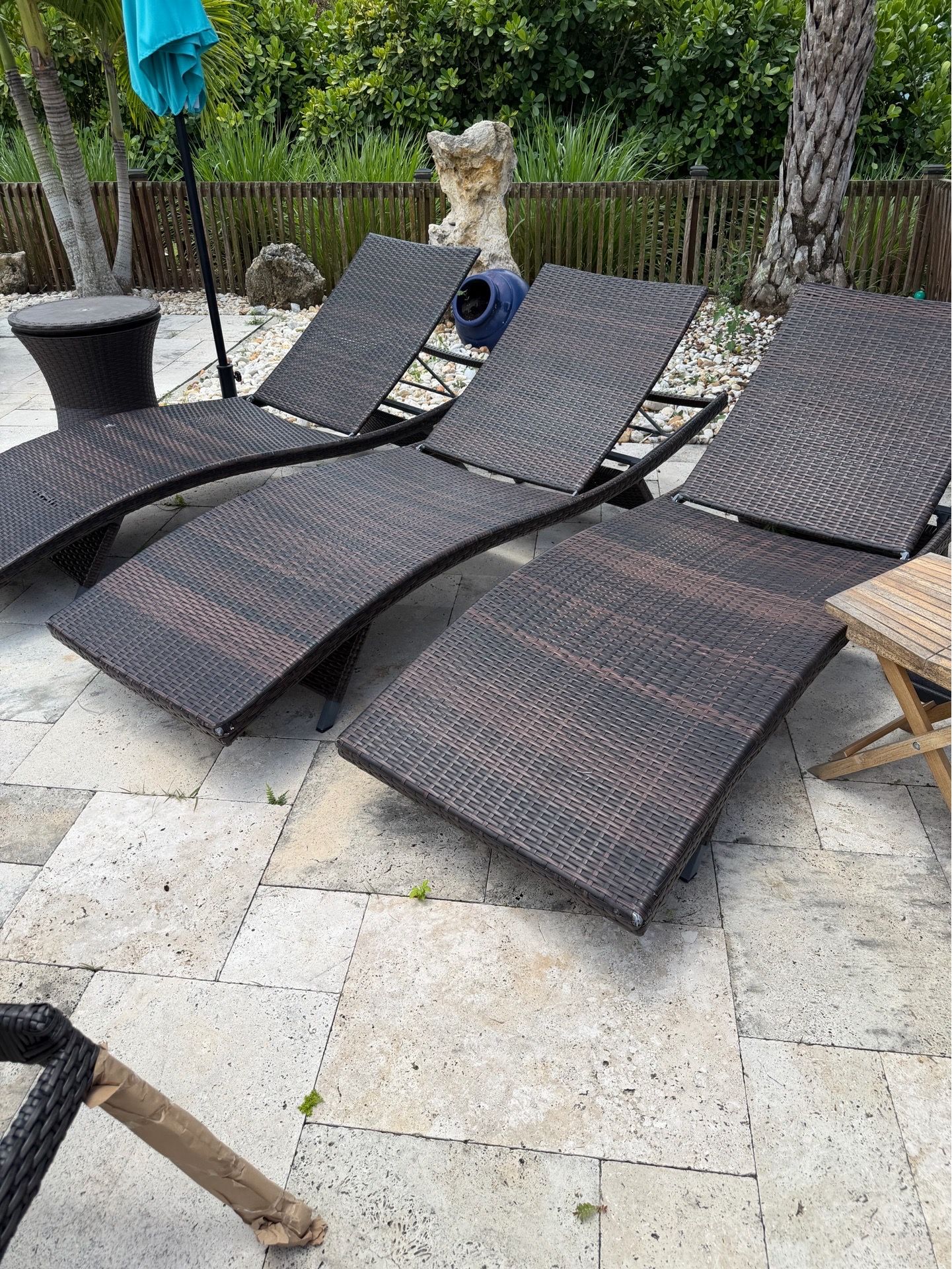 Pool deck lounge chairs