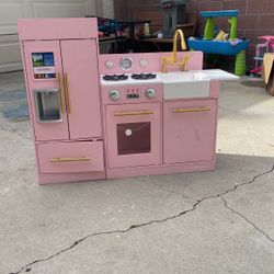 Toddler Mini Kitchen