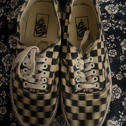 checkered board vans size 8