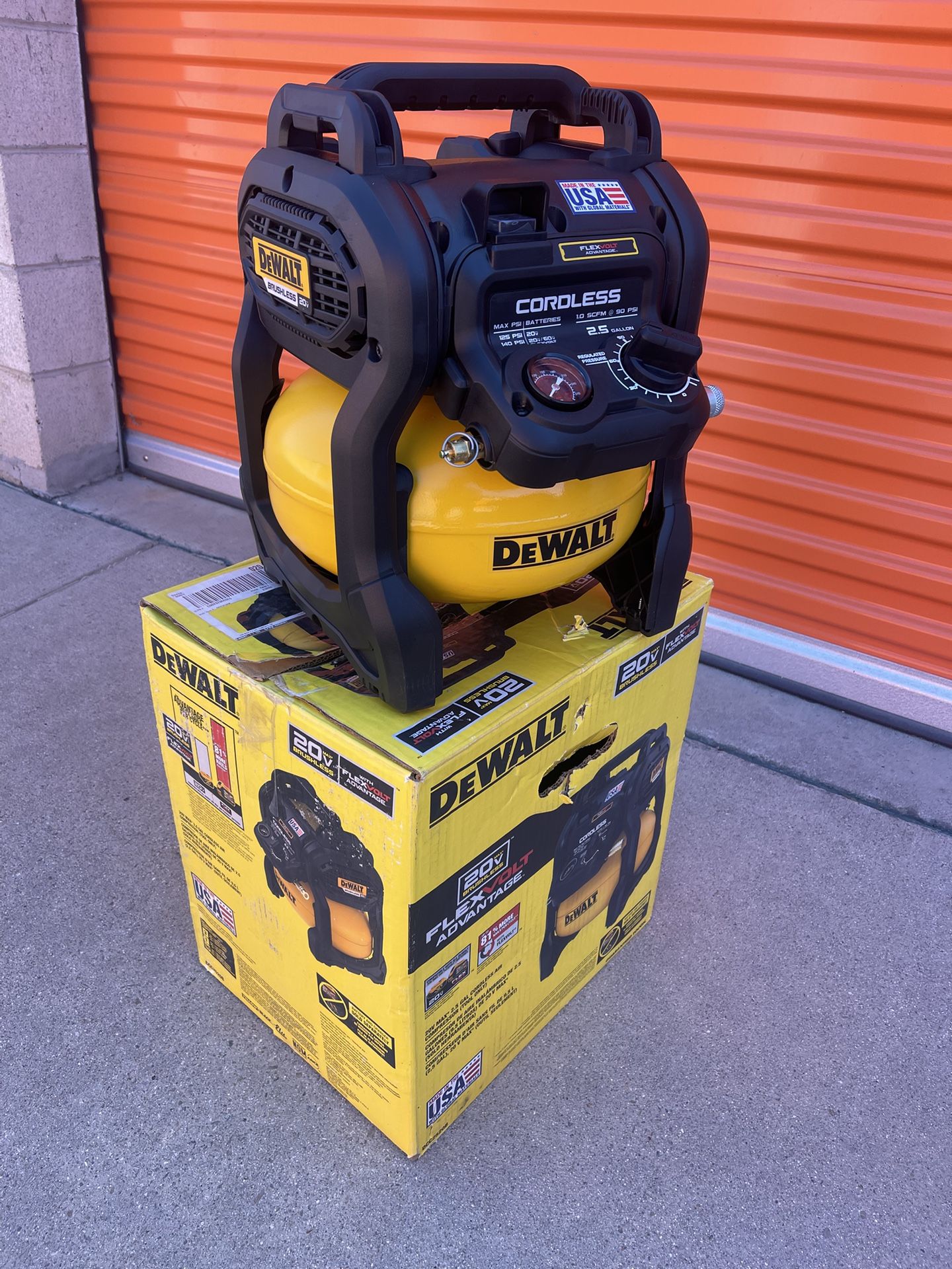 DeWALT 20v FLEXVOLT AIR COMPRESSOR