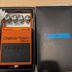 Boss  DS-1x Distortion Pedal