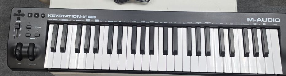 M-Audio Keystation 49 MK3 Midi USB keyboard 49 key