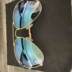 RayBan Gold Avaitors 