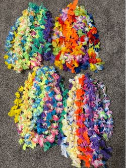 50 PCS Hawaiian Leis assorted colors