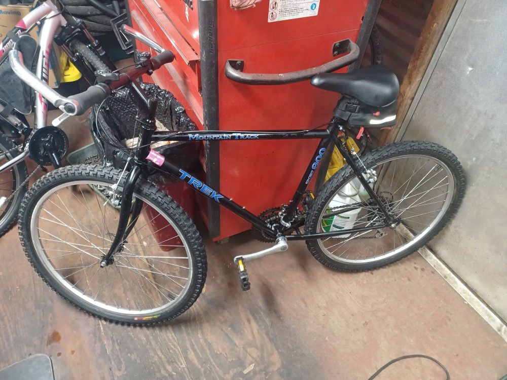 Trek Mountain Track 800 Sport