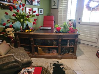 Beautiful Tuscan Desk