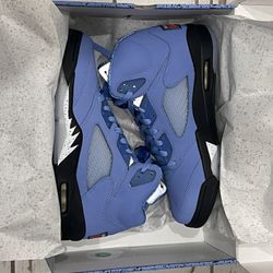 Air Jordan 5 retro UNC 