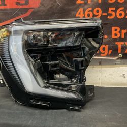 GMC ACADIA 2024-2025 RH HEADLIGHT OEM