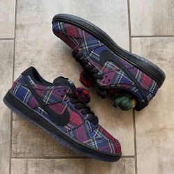 Nike SB Dunk Low Nardwuar (sz9.5) dead stock 100% Authentic 