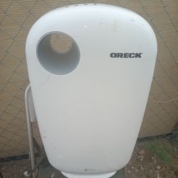 Oreck Air Instinct Air Purifier