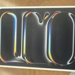 iPad Pro M4 11” 256GB – Like New w/ Box & Charger – $800