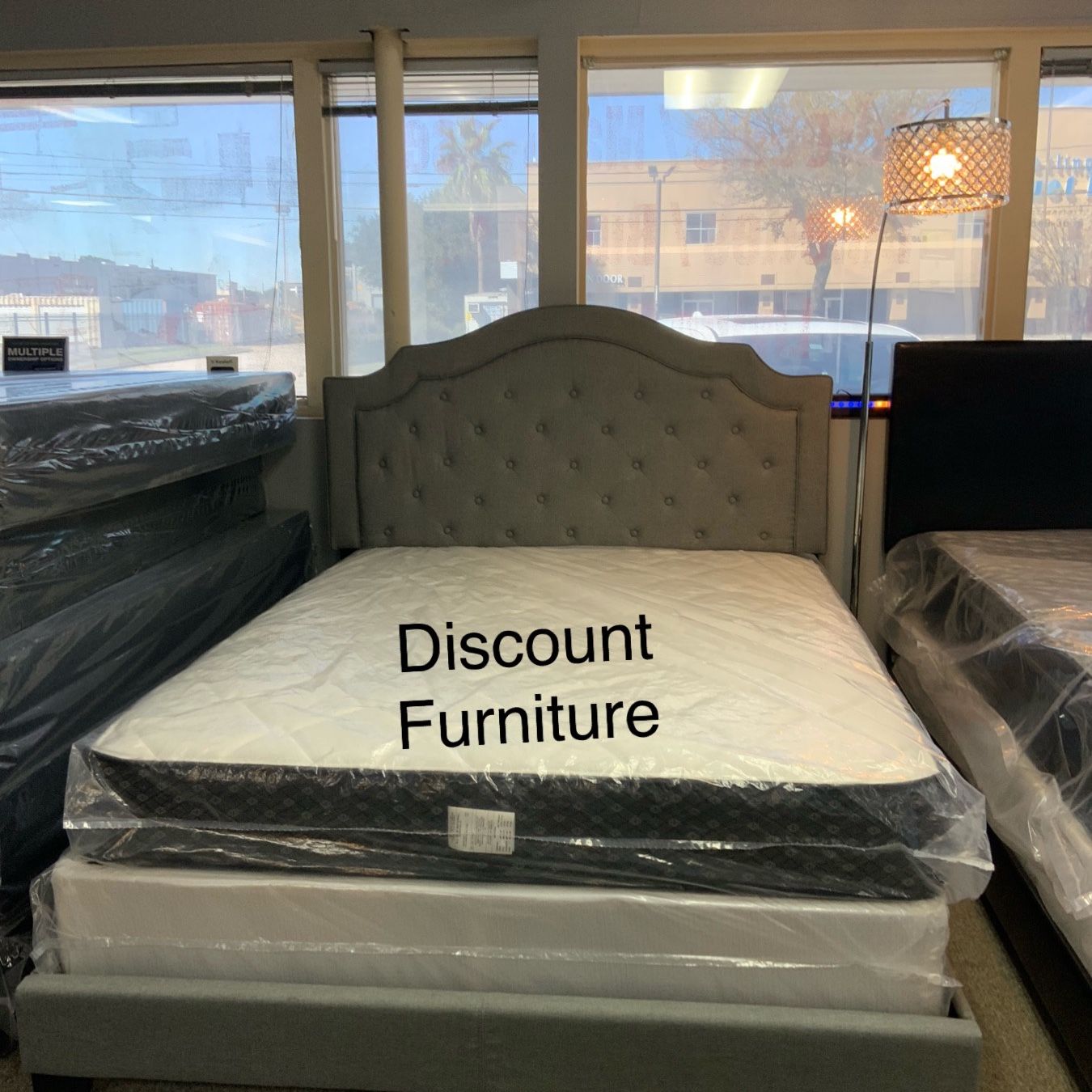 Queen Size Bed With Mattresses 💥 Sale