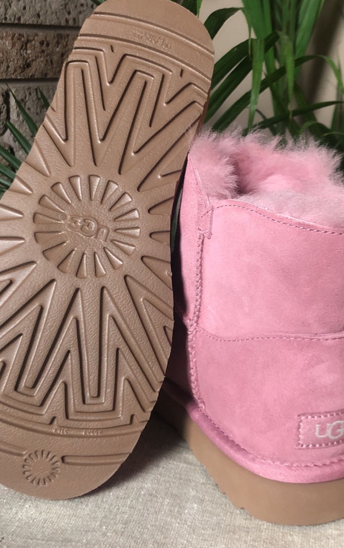 UGGS Boots Pink Size 7