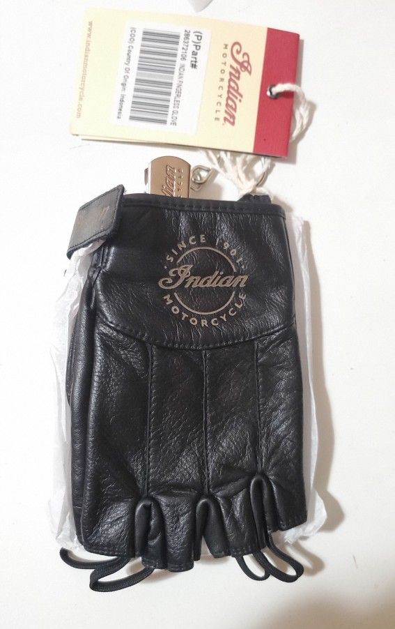 New Indian Motorcycle Ladies Leather Fingerless Gloves, Black (Small)

$25.00
