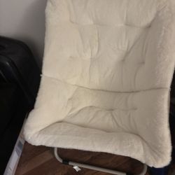 Foldable Saucer Chair